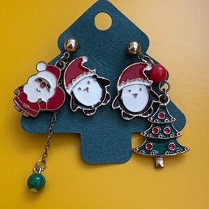 New ! 2 Pairs Festive Santa and Penguin Earrings